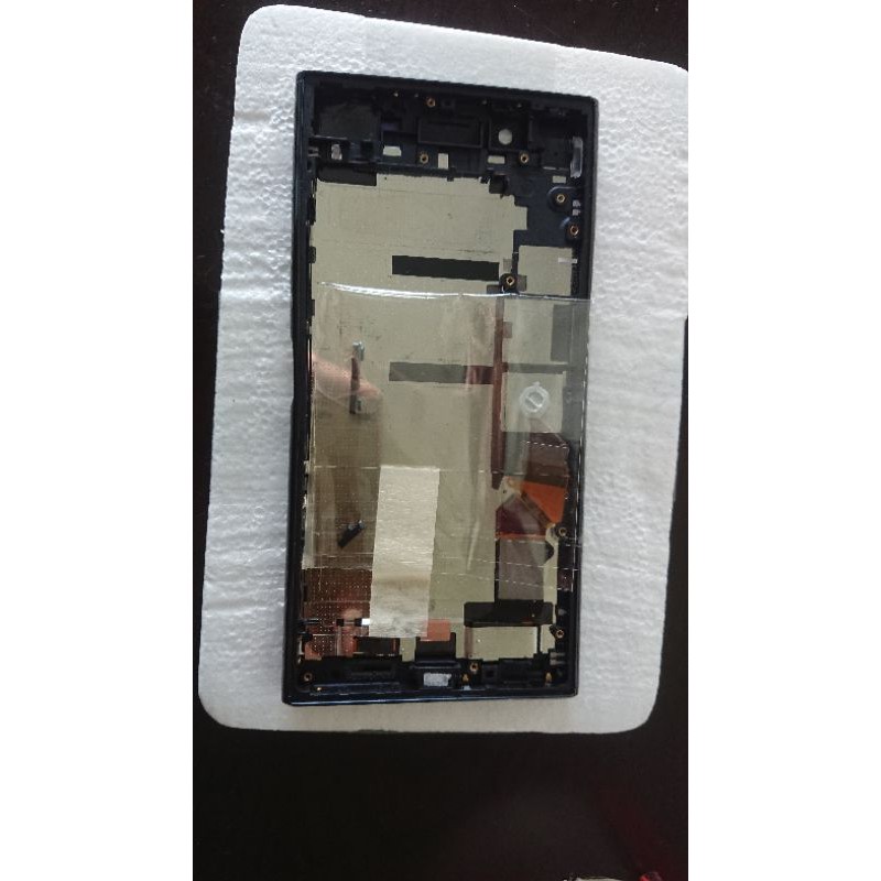Màn hình  liền khung xz premium