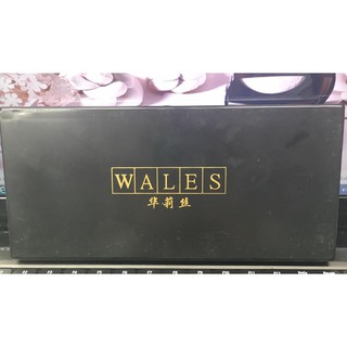 KHAY ĐỰNG MÀU MẮT CLIO & WALES
