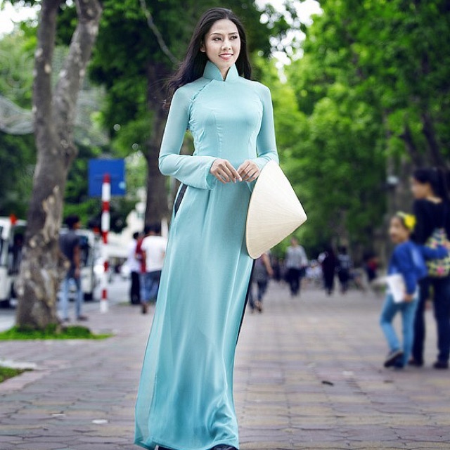 Áo dài xanh ngọc