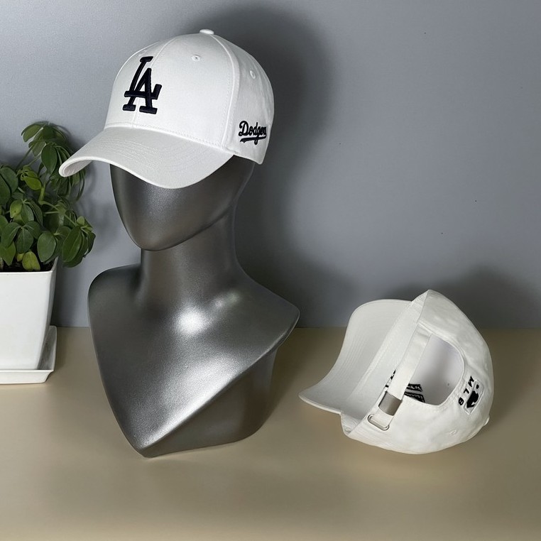 Mũ lưỡi trai LA Dodgers màu trắng logo thêu chỉ đen cá tính dành cho cả nam và nữ full hộp để làm quà tặng