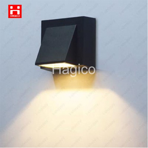 Đèn vách Led trang trí treo tường gắn tường ngoài trời VNT2220/1 ánh sáng vàng