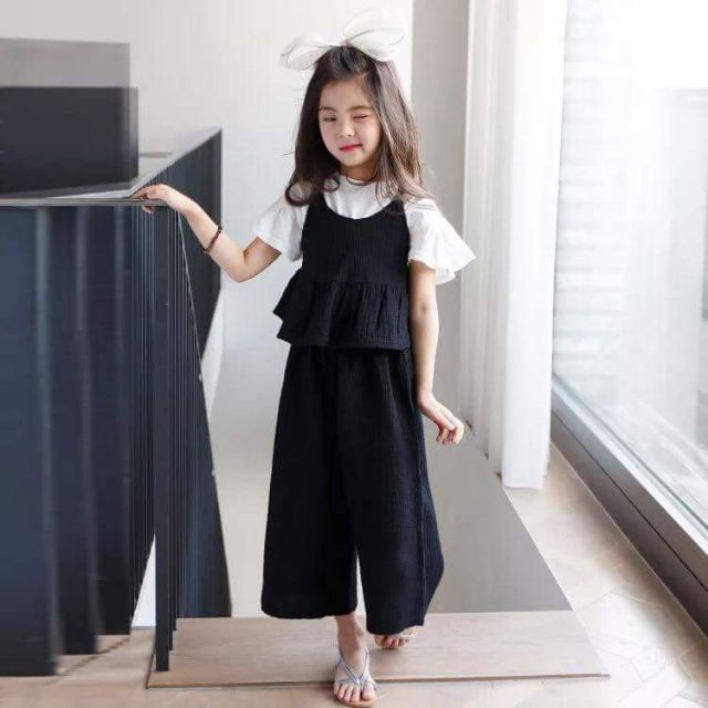 Set yếm bé gái ( hàng cao cấp- k kèm áo trong)
