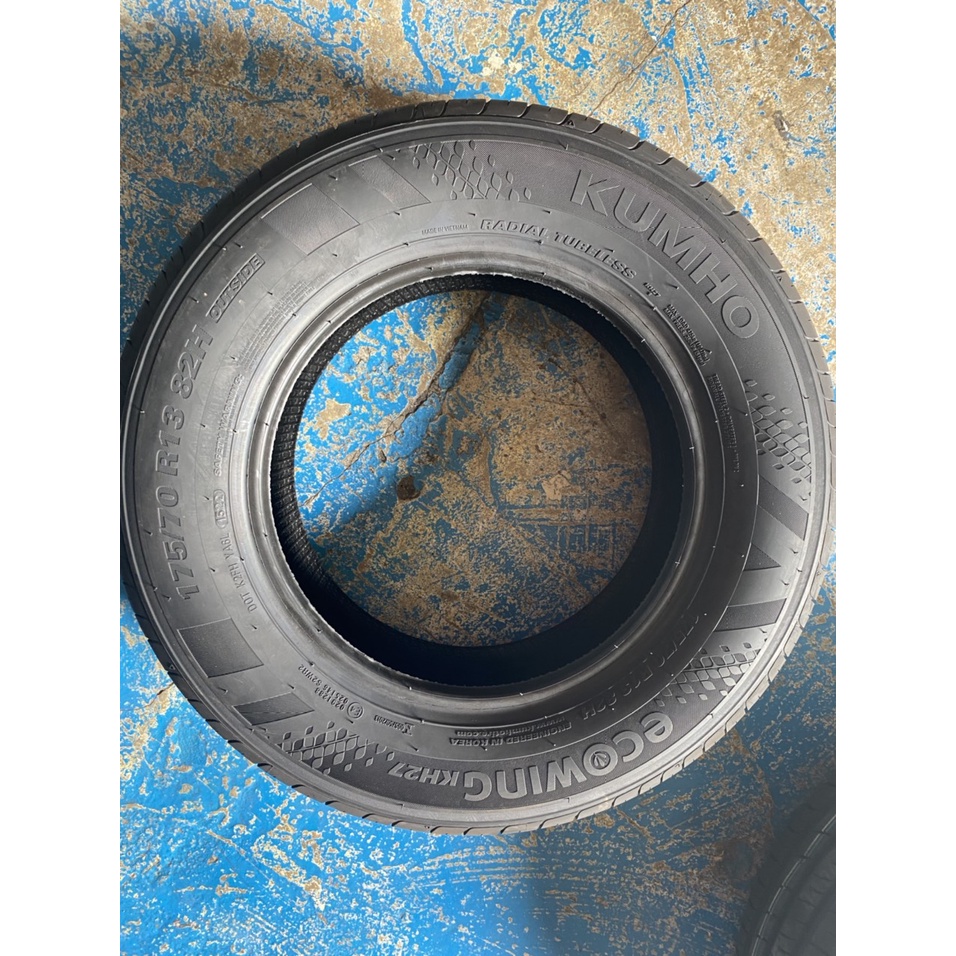 Lốp Kumho 175/70R13 KH27