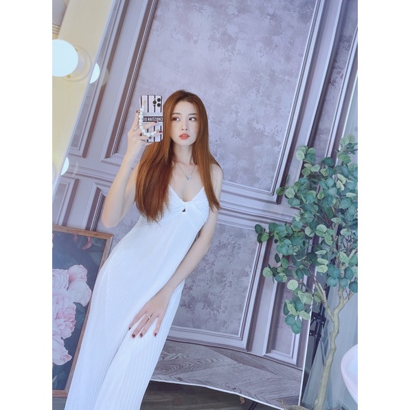 Đầm dập ly chéo ngực bầu bon chen thoai mai