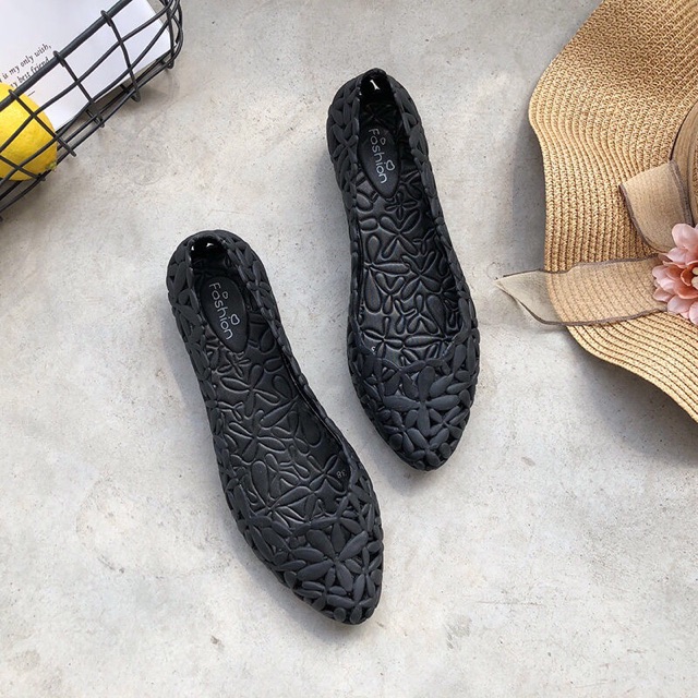 Giày nhựa dẻo siêu rẻ