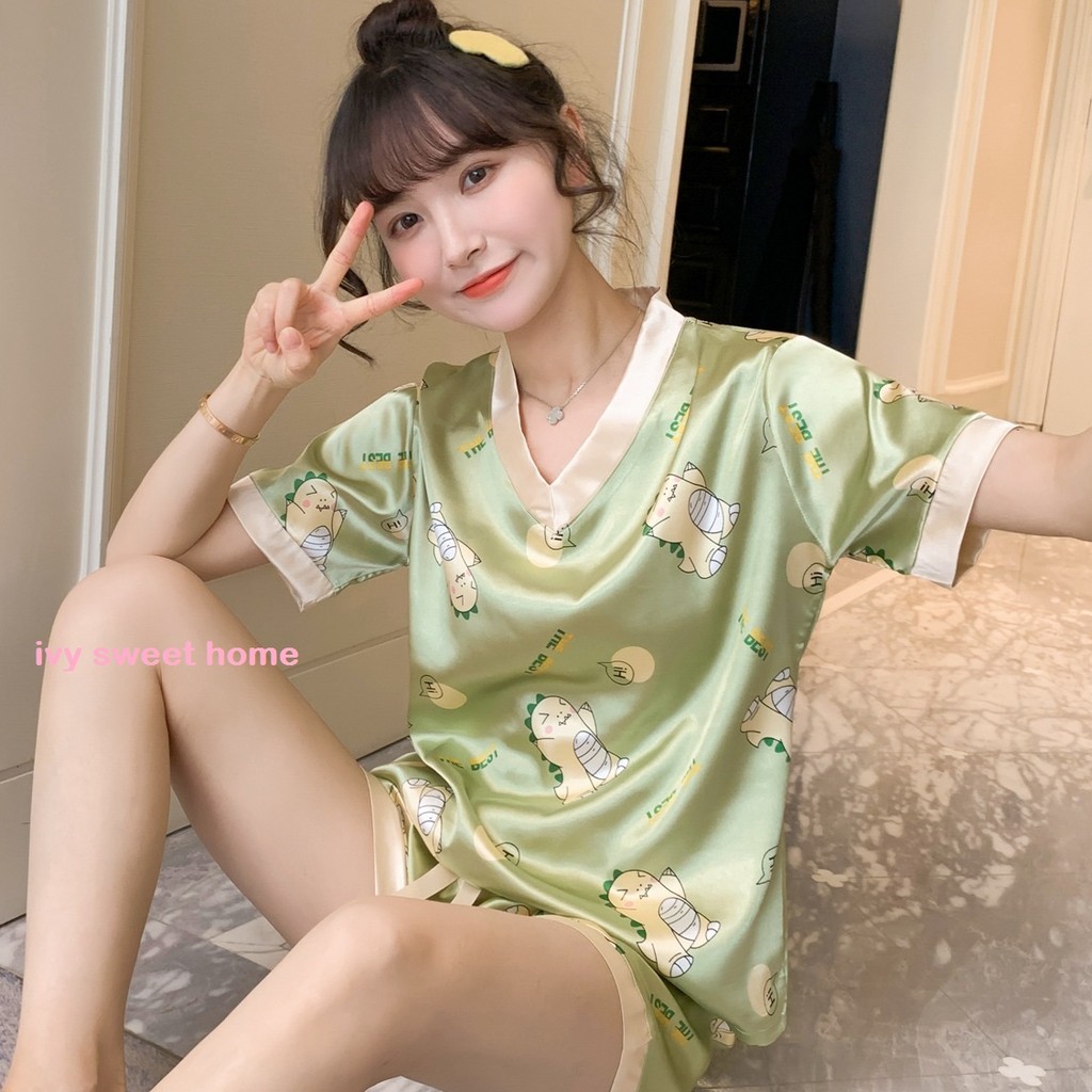Đồ Ngủ Lụa Mùa Hè  Bộ Mặc Nhà Ngắn Tay Cổ Tim  40kg - 75 kg