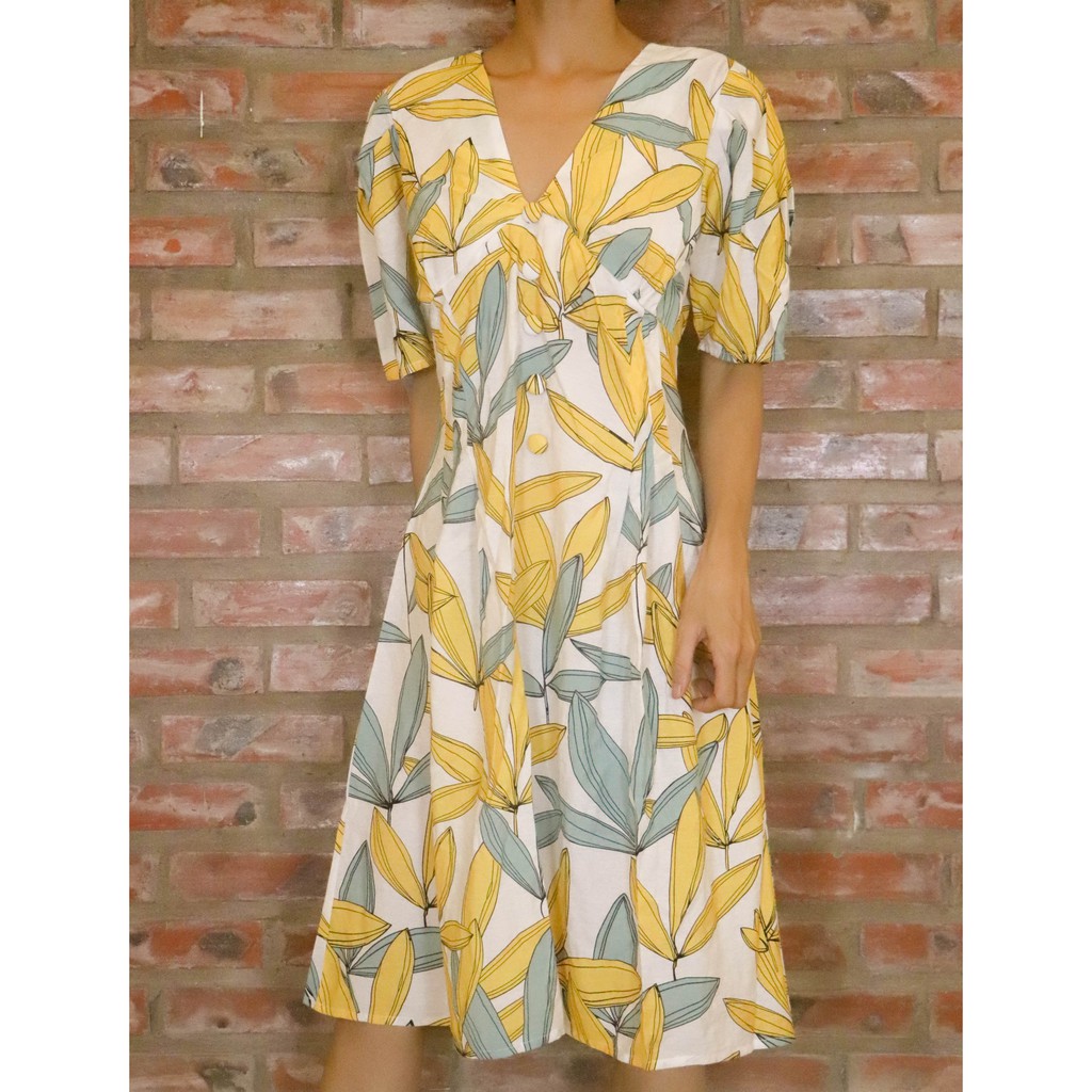 Size M L 40-65kg váy đầm dáng xòe cổ v họa tiết hóa lá mùa hè đi biển công sở trẻ trung niên đẹp xinh giá rẻ dài