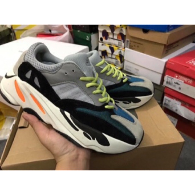(Có sẵn) Giày adidas yeezy 700