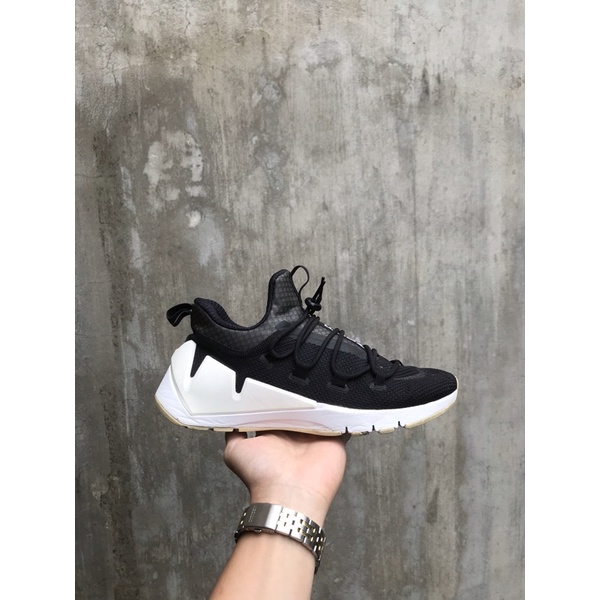 Giày Nike thể thao chạy bộ