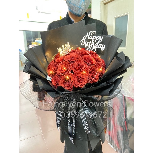 [Quà Tặng Sinh Nhật]_ Bó hoa hồng nhũ đỏ 25bông kết hợp vương miệng siểu xinh tặng kèm chữ và thiệp