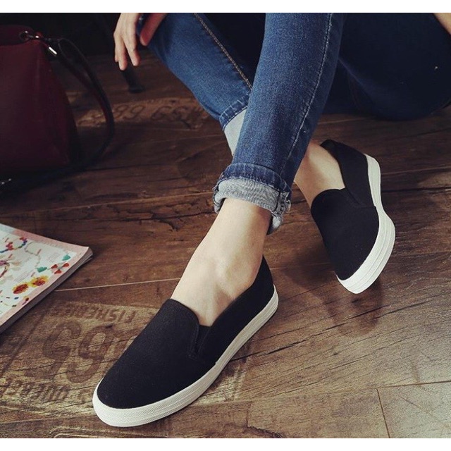 Giày slip on trơn