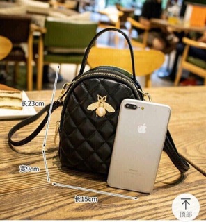 Xả túi đeo con ong
