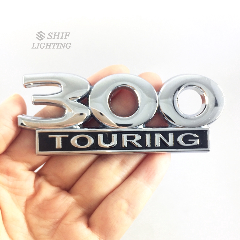 Lô gô bằng kim loại hoạ tiết đơn giản trang trí xe Chrysler Dodge Jeep