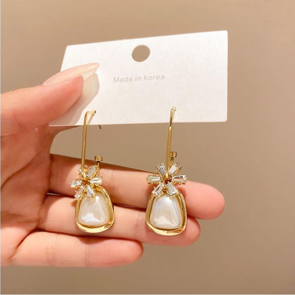 Khuyên Tai Dáng Dài Phong Cách Vintage Thời Trang