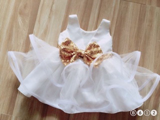 Đầm công chúa phối nơ vàng 
