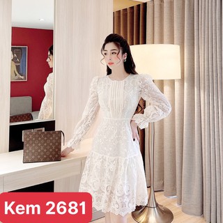Váy/Đầm ren thêu xếp ly cổ tròn