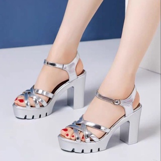 GIÀY SANDAL CG ĐẾ THÔ QUAI CHÉO 7P