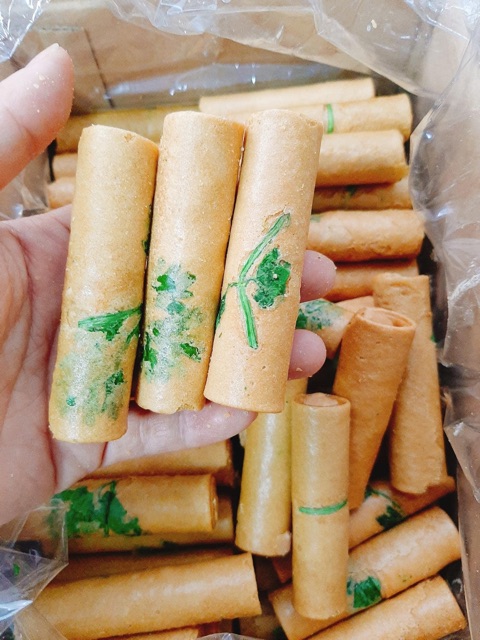 Bánh Ống Ngò Nhân Bơ Đậu Phộng