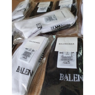 Tất Balenciaga cao cổ