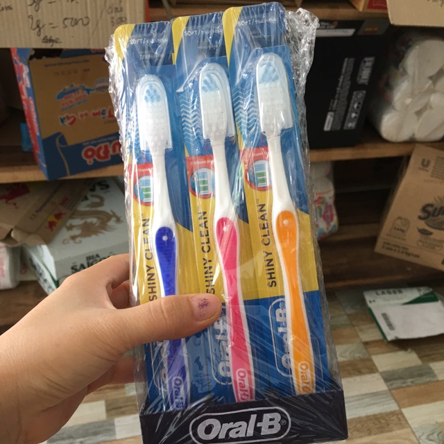 bàn chải đánh răng oraB