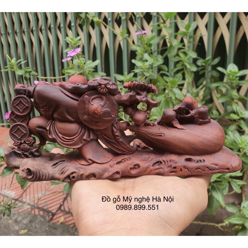 Tượng Phật di lặc để xe ô tô gỗ trắc