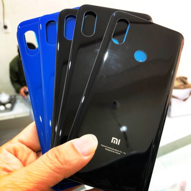 Lưng xiaomi Mi 8 zin (xanh-đen) tặng keo dán B7000