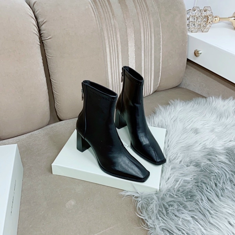 Boot lửng da mềm gót vát mũi trơn