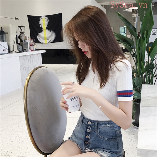 Áo thun nữ tay ngắn thiết kế có cổ thanh lịch cá tính