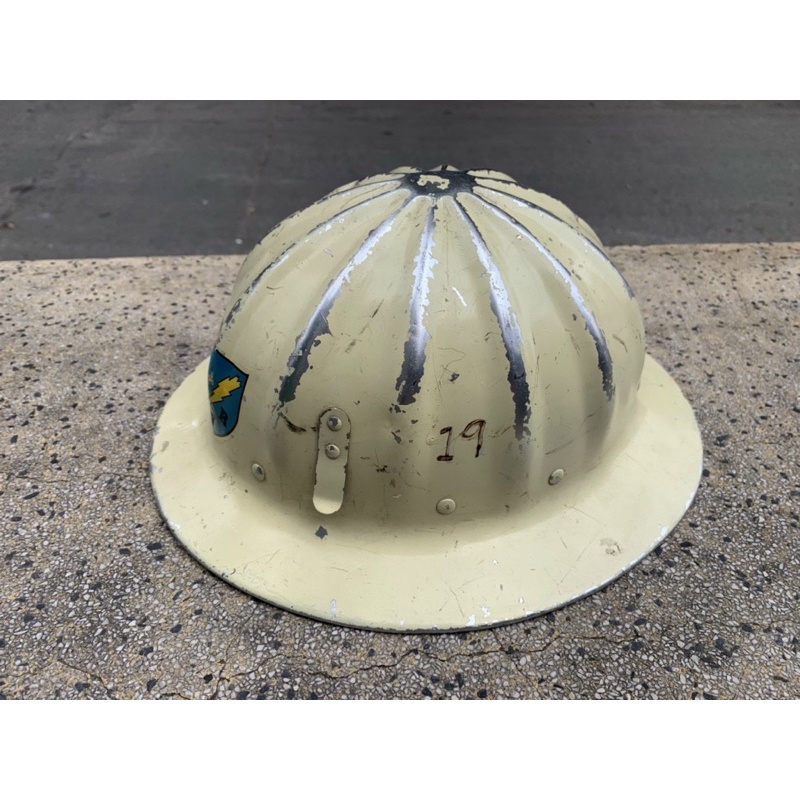 Mũ bảo hiểm nhôm của Mĩ