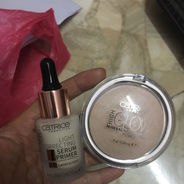 Combo phấn sáng và lót serum catrice