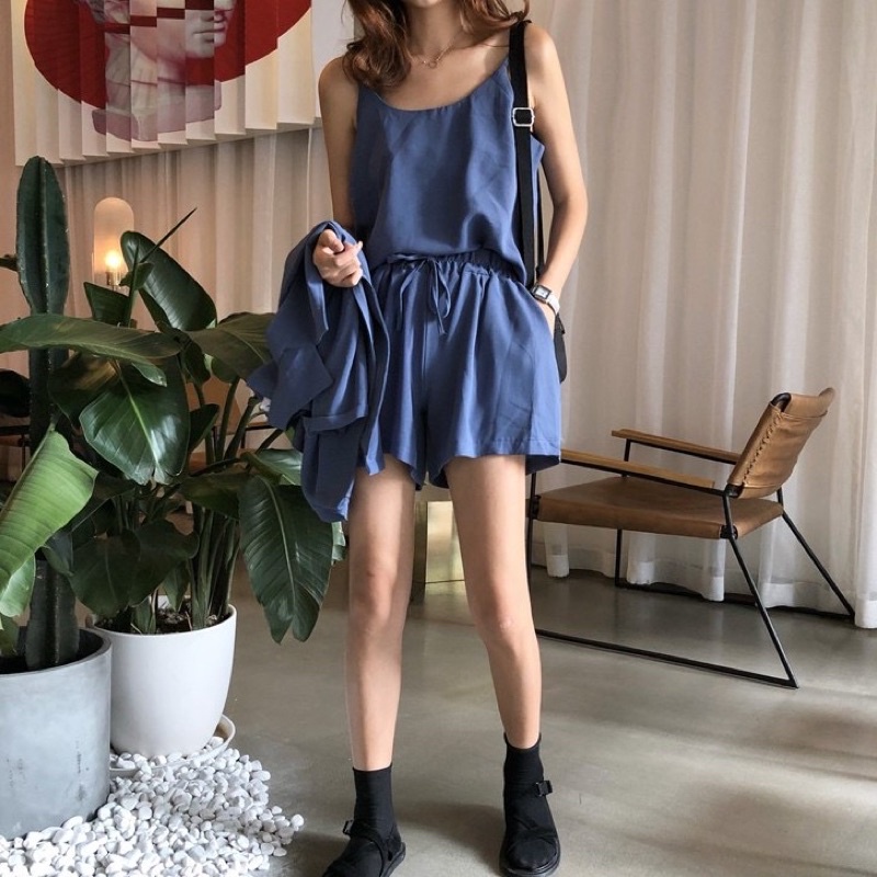 Pass thanh lý Set blazer đùi lụa ảnh thật ở cuối