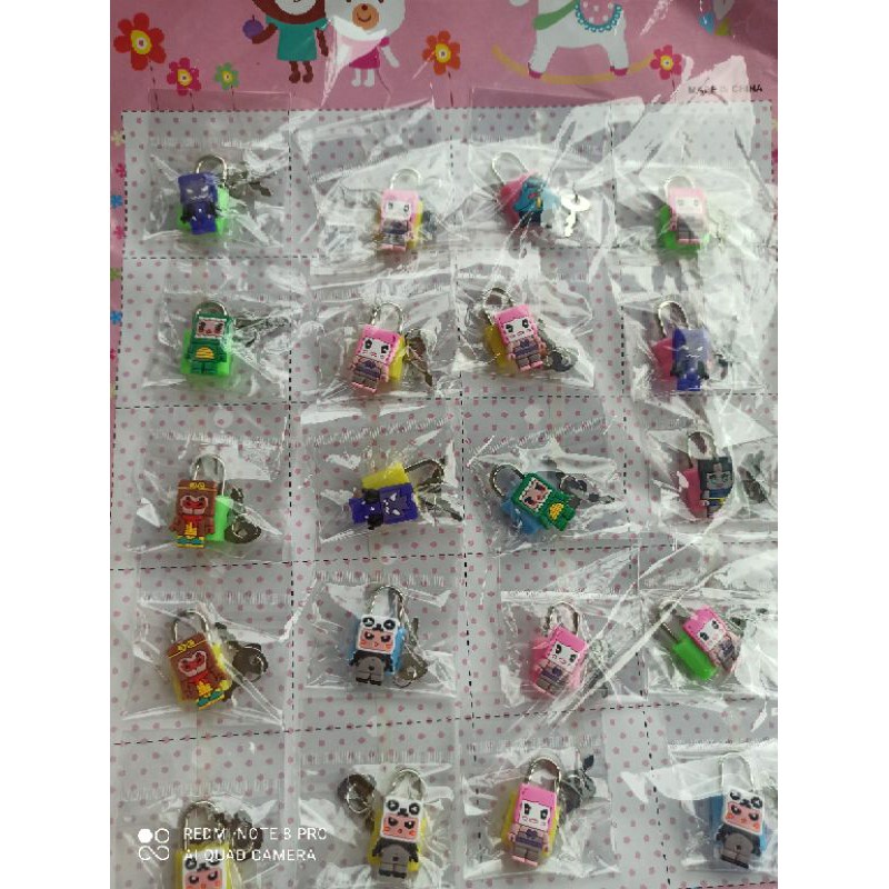 móc khoá tình yêu nhiều mẫu vỉ 20 cái