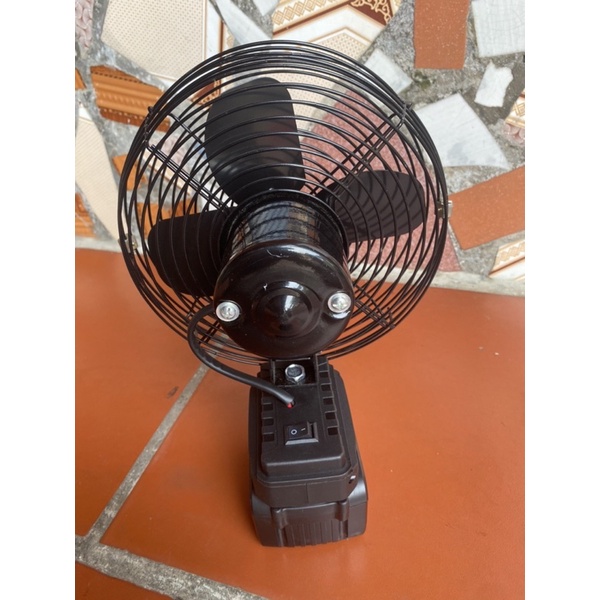 Quạt dùng pin, quạt pin makita sử dụng pin 14.4 - 21V Makita