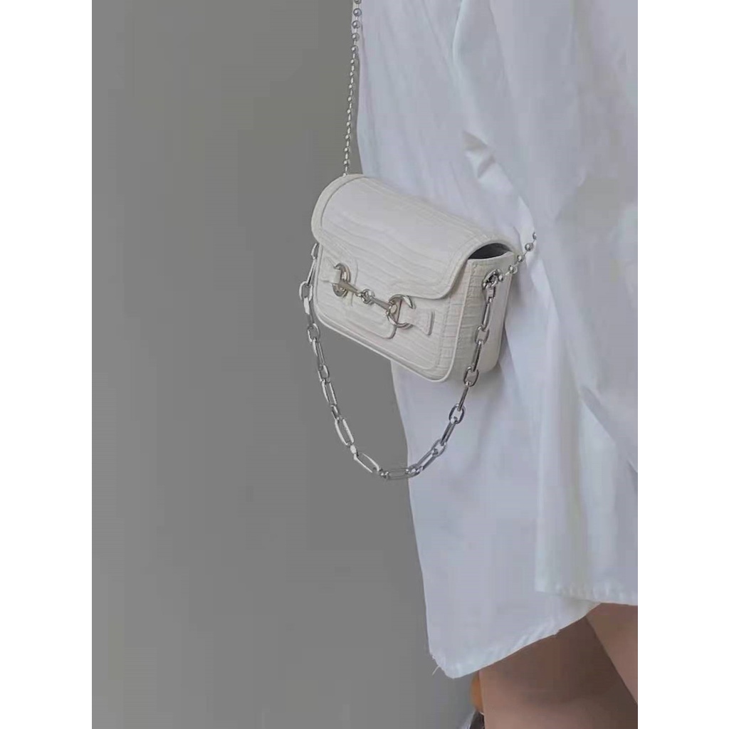 Túi Đeo Vai Mini Họa Tiết Thằn Lằn Phối Dây Xích Phong Cách retro Pháp Cá Tính Cho Nữ