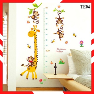Decal dán tường cho bé thước đo hươu cao cổ và khỉ leo dây te04