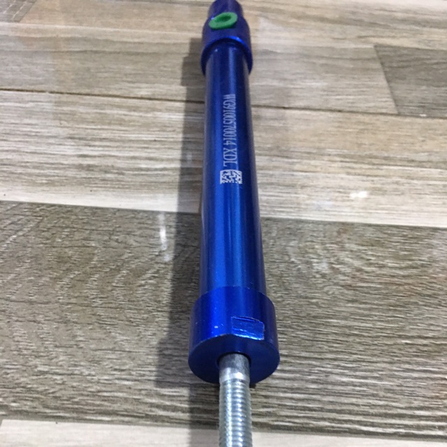 Sản phẩm gia đình làm: Ty tắt máy tự động hổ vồ A7 xanh