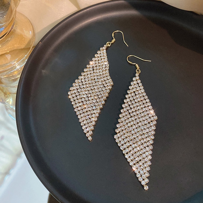 Khuyên tai dài thời trang sang trọng cho nữ