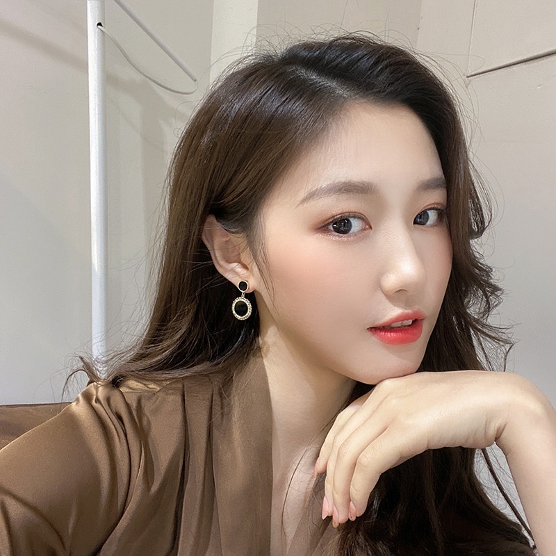 Khuyên Tai Hình Đĩa Zircon Đen Đơn Giản Cổ Điển