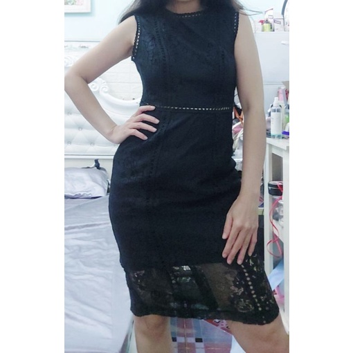 Thanh lý đầm body ren dễ thương