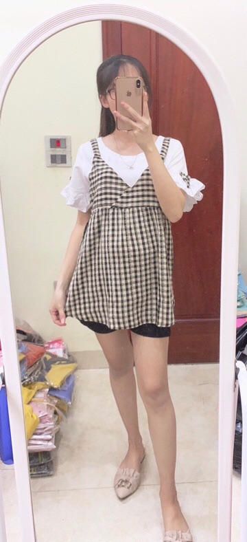 Áo bầu giả yếm.