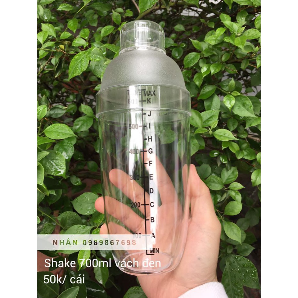 Bình shake 700ml vạch đen