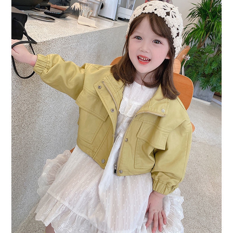 Áo khoác kiểu dáng xinh xắn cá tính cho bé gái 2021