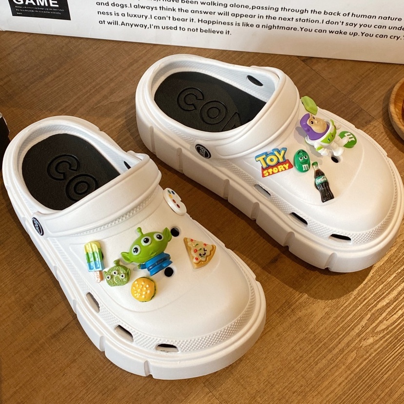 Dép Cross độn đế nữ đế 6cm siêu nhẹ kèm Sticker dễ thương - dép bánh mì Cross nữ hot trend 2022