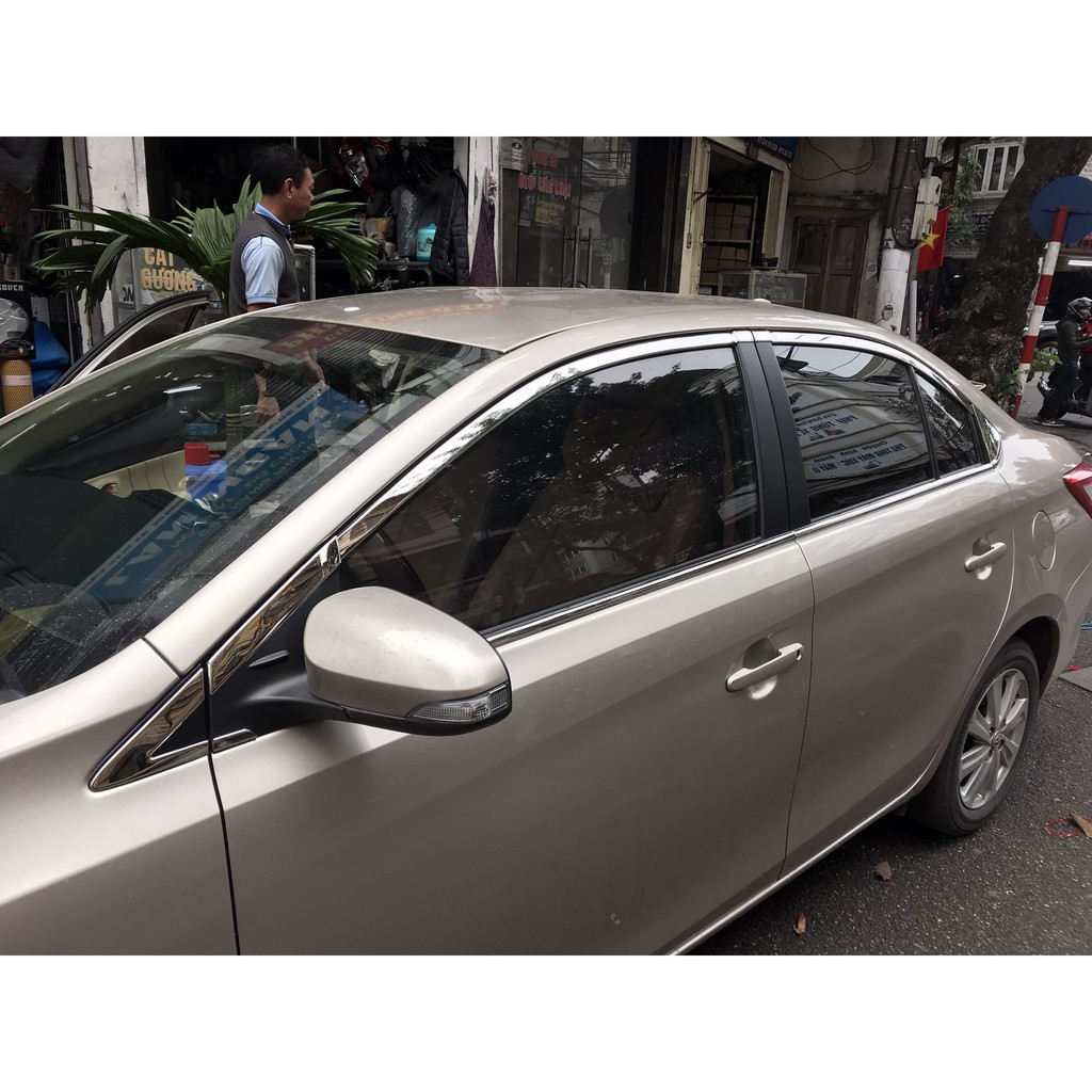 Viền Cong + Nẹp Chân Kính Inox Xe Vios 2014 đến 2018