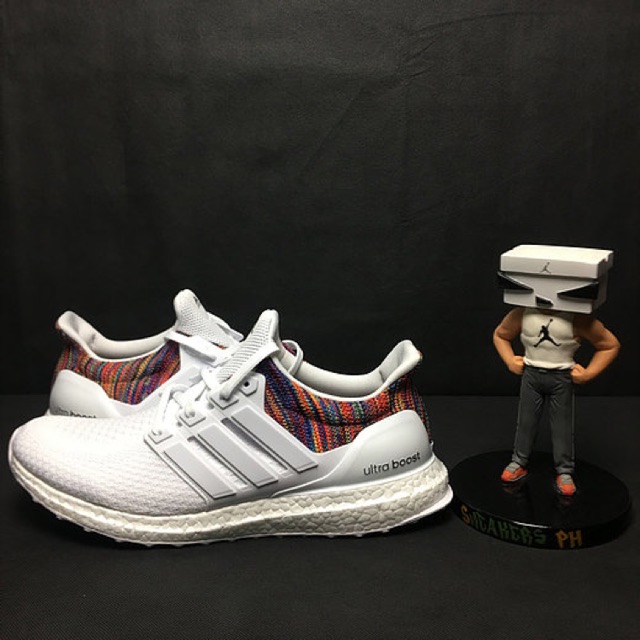 Giày thể thao Adidas Ultra boost rainbow Trắng Giày Ultraboost
