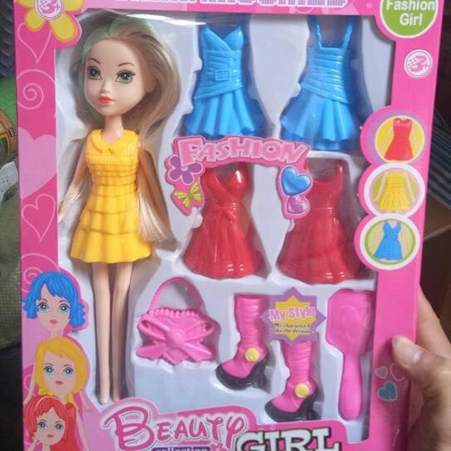 Búp Bê Thay Váy