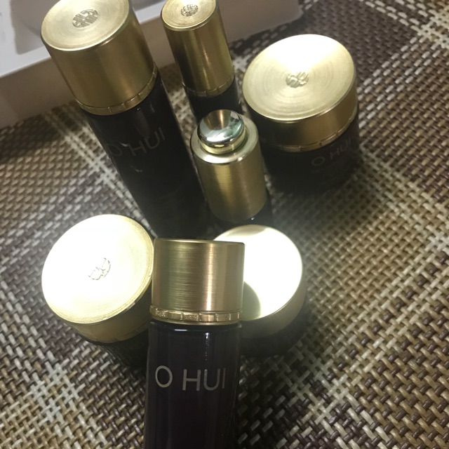 Set mỹ phẩm dưỡng da cao cấp chống lão hoá OHUI AGE RECOVERY baby collagen!!!! ☘️☘️☘️☘️☘️☘️☘️☘️☘️☘️☘️☘️☘️☘️✨✨✨✨✨