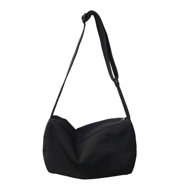 PUMBAG VER.2 (có sẵn/tặng kèm huy hiệu random)