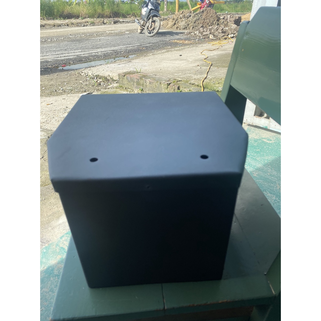 Vỏ hộp inox đựng pin, thùng pin inox 304 sơn tĩnh điện Klara , Vespa , ...