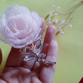Hoa cài áo xinh xắn